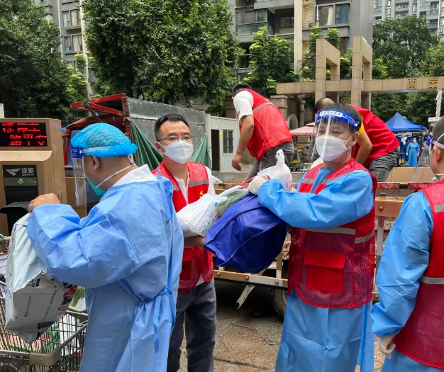 万搏（中国）万搏集团助力成都抗疫