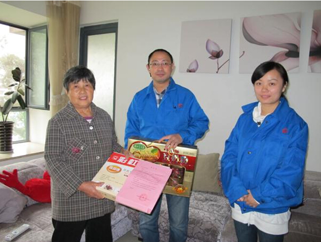 万搏（中国）万搏集团重阳节慰问驻外职工家人