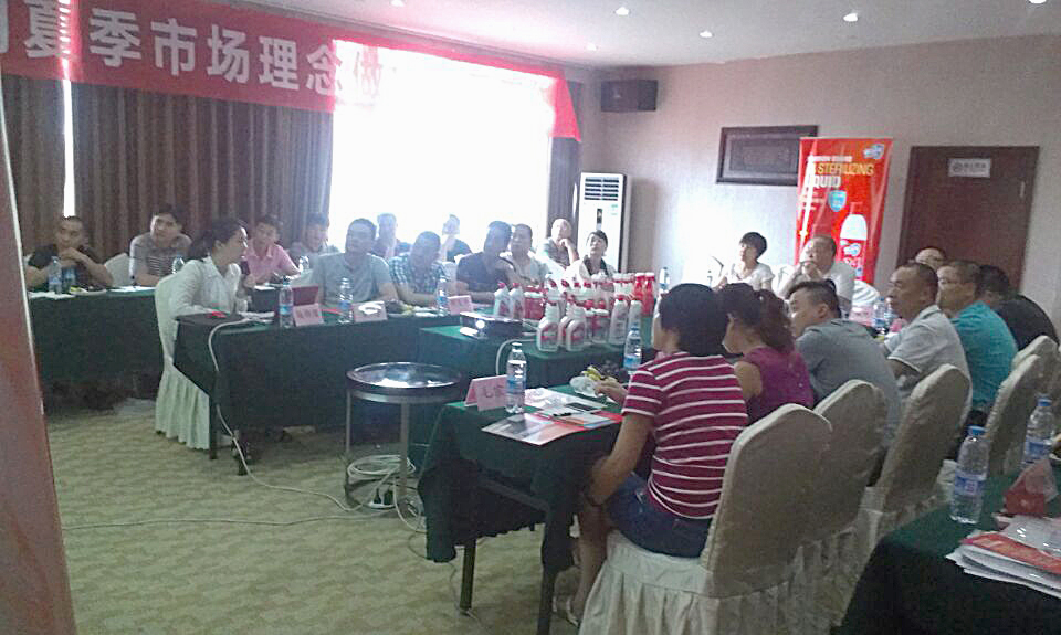 成都万搏（中国）万搏集团召开川北地区2015年冬季产品推广会