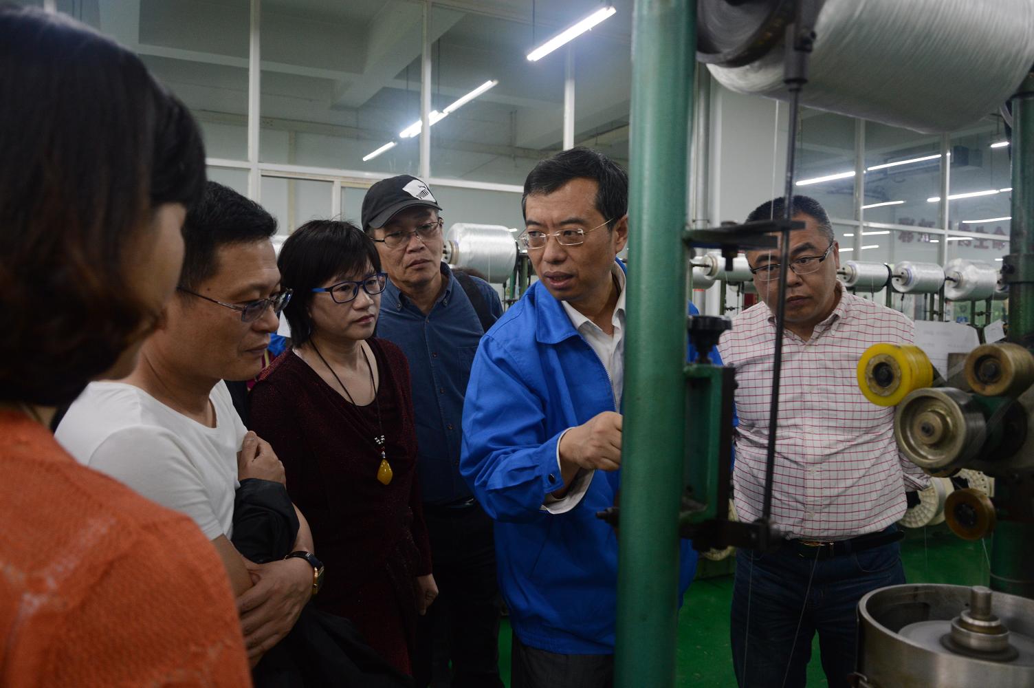 西南财经大学宁波企业家总裁班到成都万搏（中国）万搏集团参观