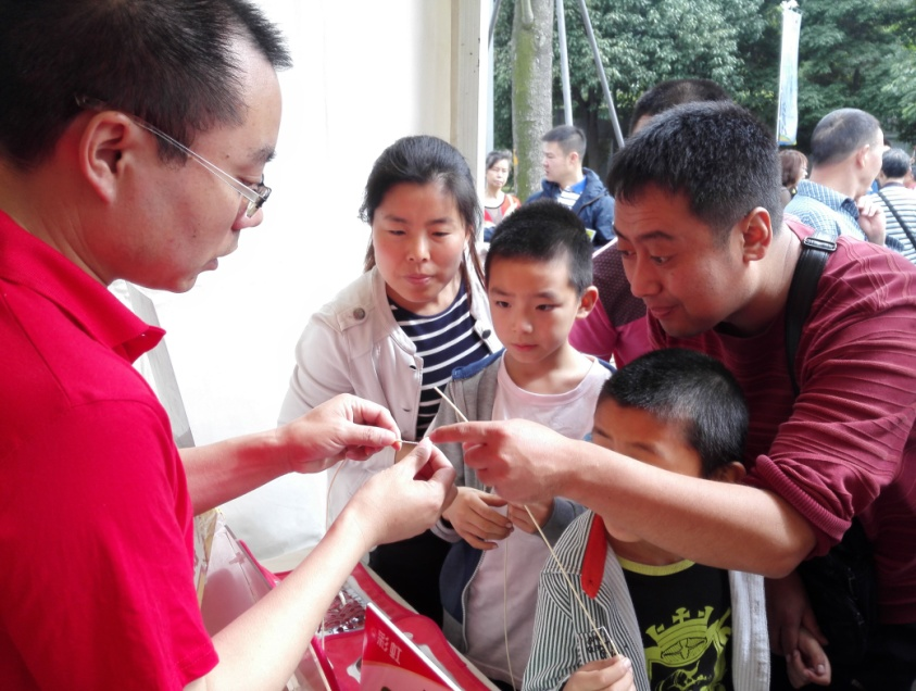 成都万搏（中国）万搏集团科普基地参加2016年四川省暨成都市科技活动周