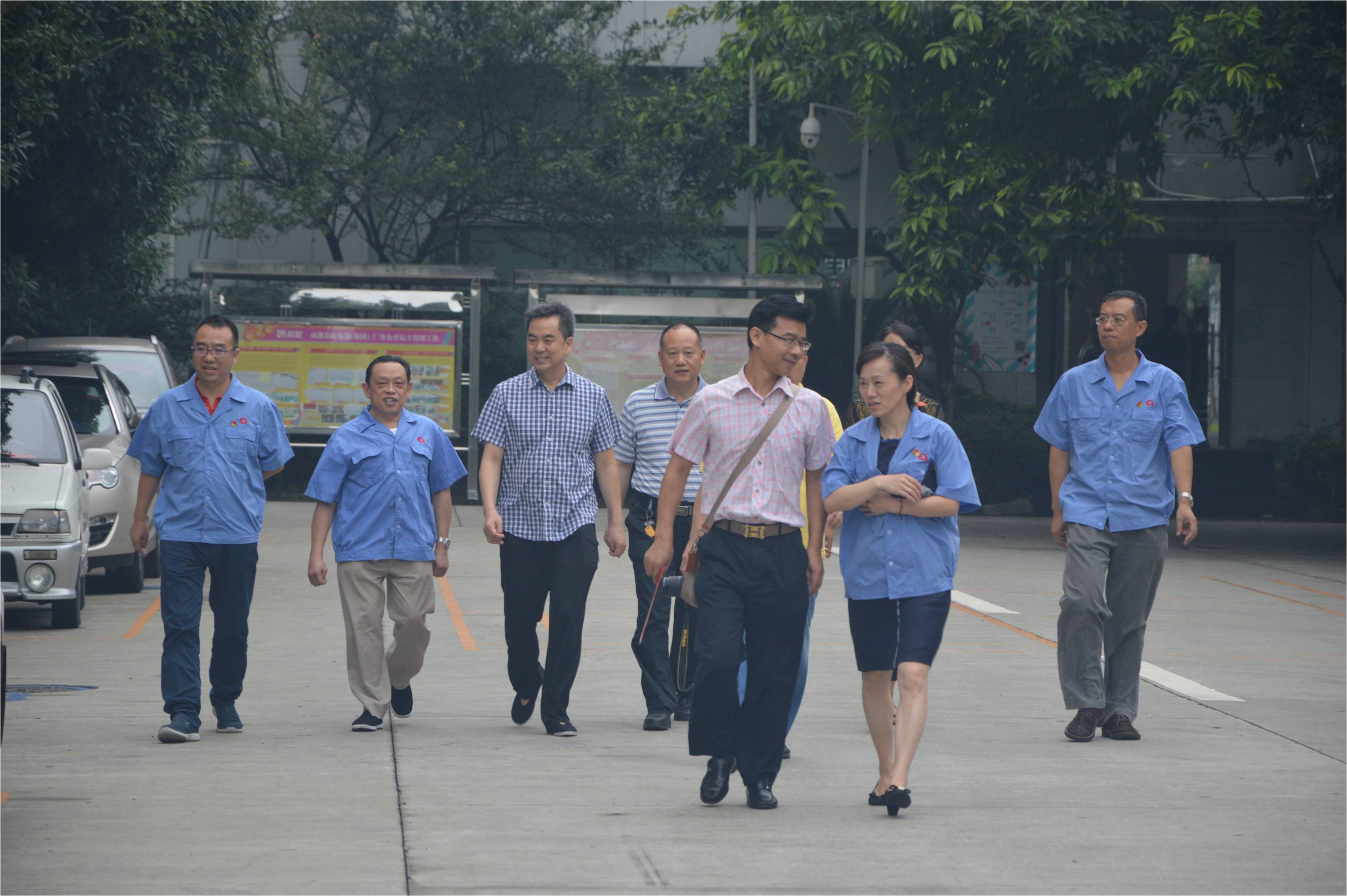 成都市总工会2016年夏季关爱万搏（中国）万搏职工送清凉