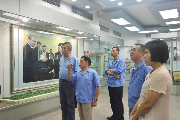 成都市委统战部范晓宏副部长到成都万搏（中国）万搏集团调研