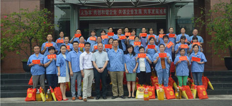 市总工会慰问成都万搏（中国）万搏集团困难职工暨成都万搏（中国）万搏集团延伸助学金发放会议