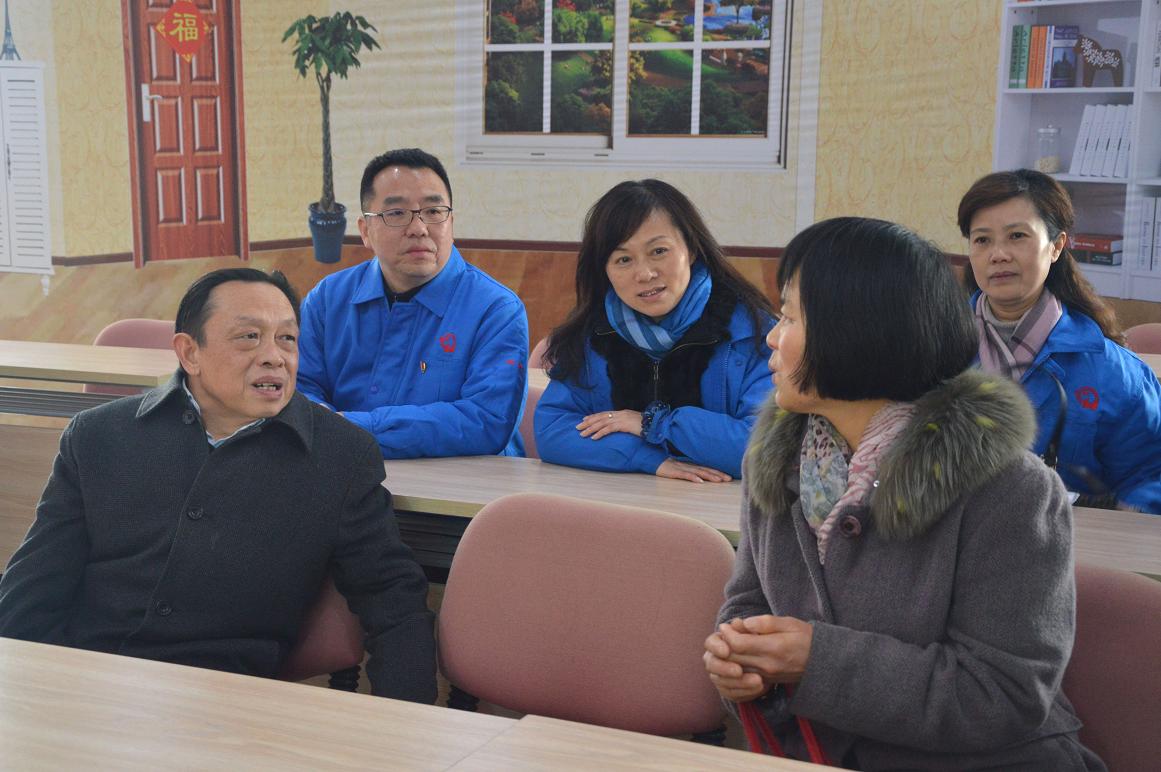成都万搏（中国）万搏集团开展困难群众温暖过冬活动