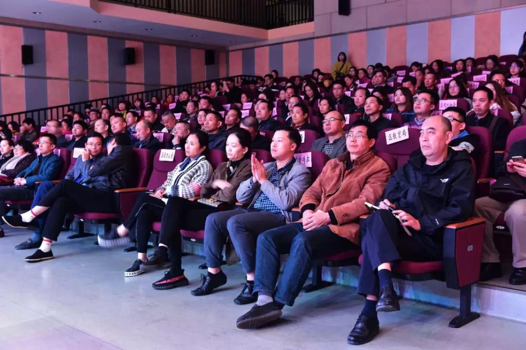 成都万搏（中国）万搏集团40年来改革创新发展的历程