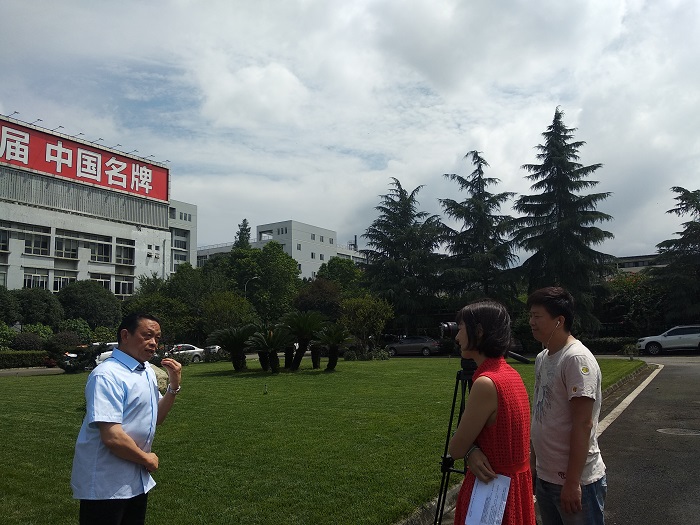 央视财经频道采访万搏（中国）万搏集团董事长刘荣富