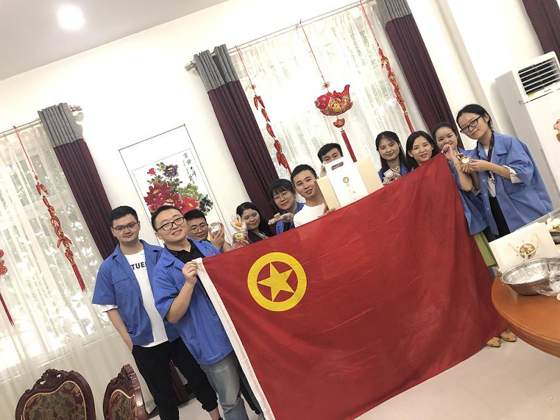 成都万搏（中国）万搏集团七彩青年俱乐部之自制美心冰皮月饼