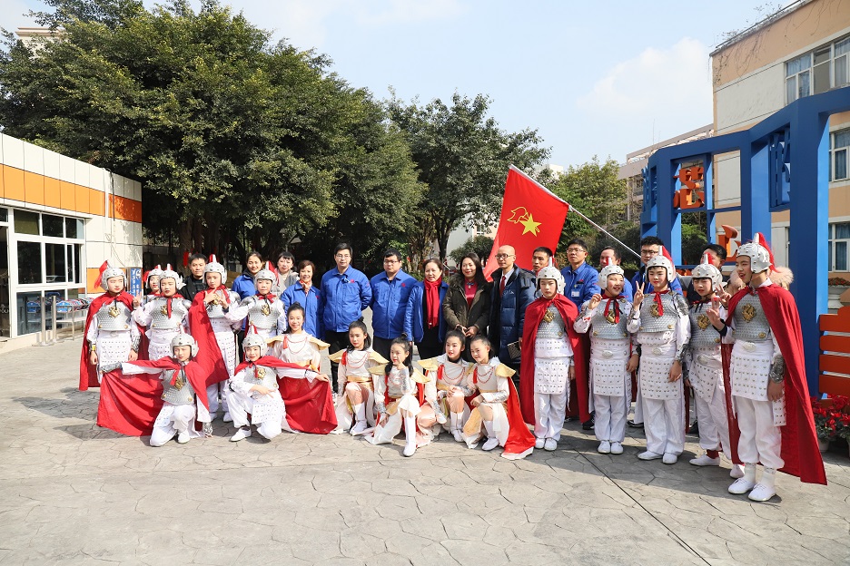 成都万搏（中国）万搏集团行政党支部与武侯科技园小学党支部结对共建