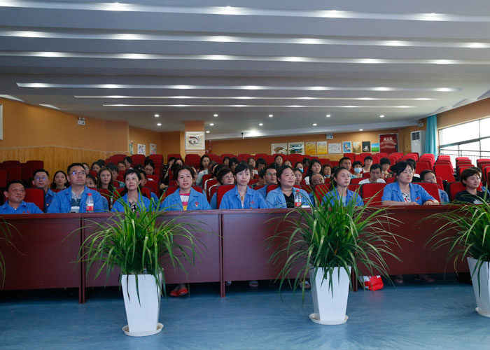 成都万搏（中国）万搏集团行政党支部与北二外成都附小党支部主题党日活动