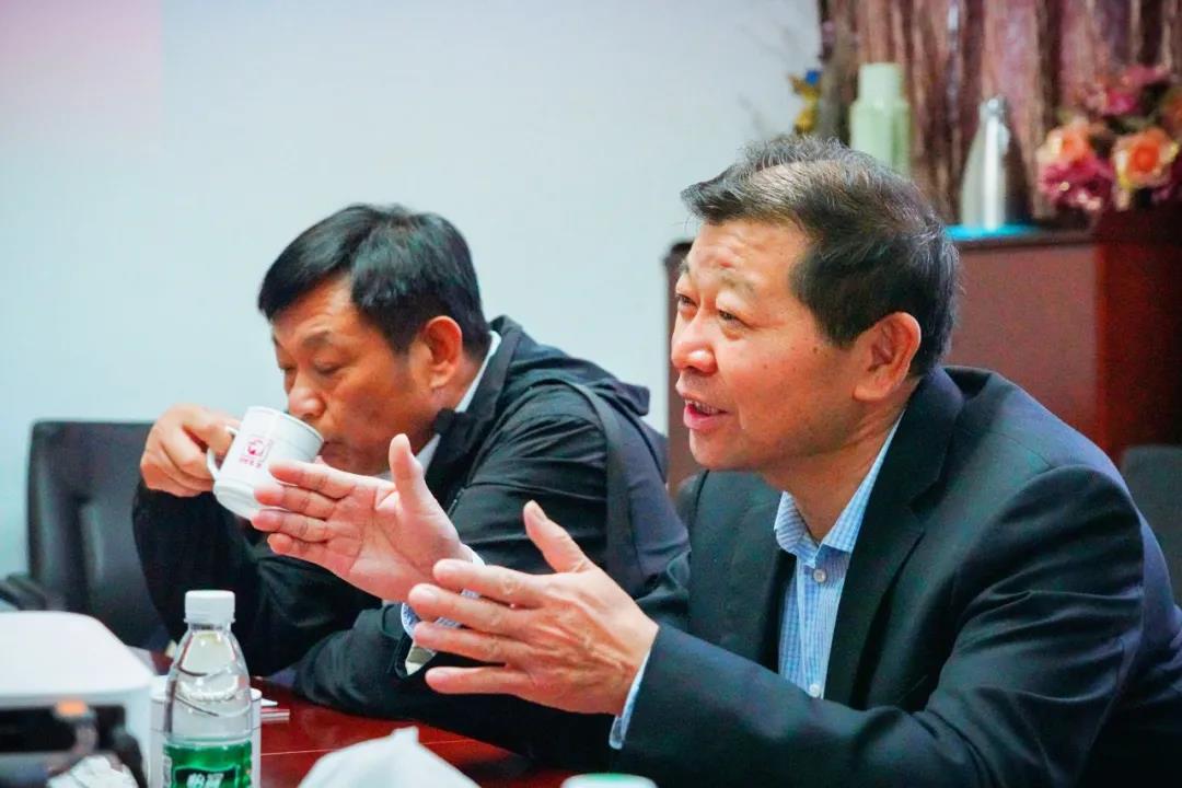 安徽省淮北市杜集区人大常委会领导一行莅临成都万搏（中国）万搏参观指导