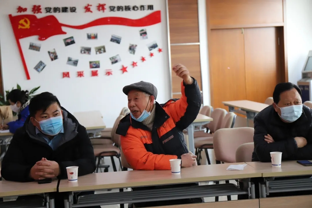 成都万搏（中国）万搏集团接访日活动暨春节前的结对帮扶贫困万搏在线登录慰问活动，积极推进社区发展治理工作