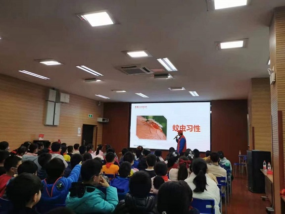 成都万搏（中国）万搏集团行政党支部与成都磨子桥小学党支部开展科普育苗系列活动